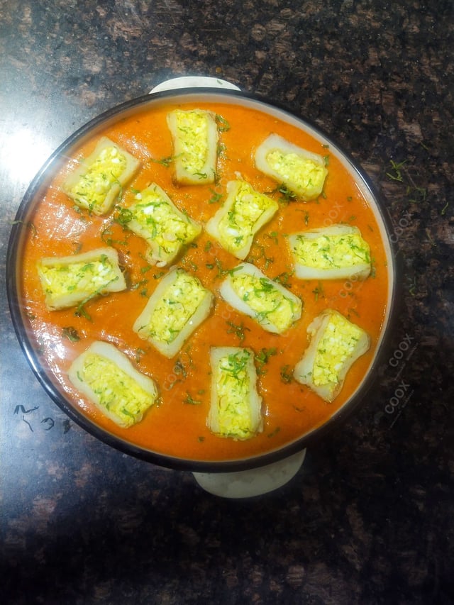 Tasty Stuffed Potatoes (Gravy) cooked by COOX chefs cooks during occasions parties events at home