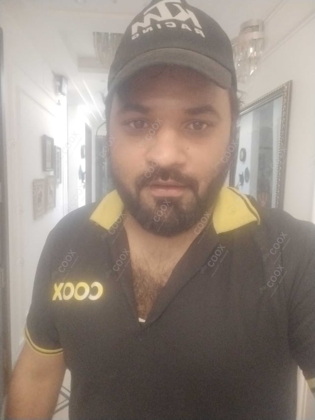 Chef from COOX at bookings. Professional cooks chefs at home