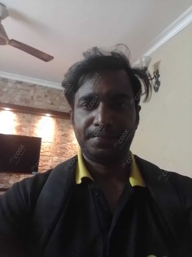 Chef from COOX at bookings. Professional cooks chefs at home