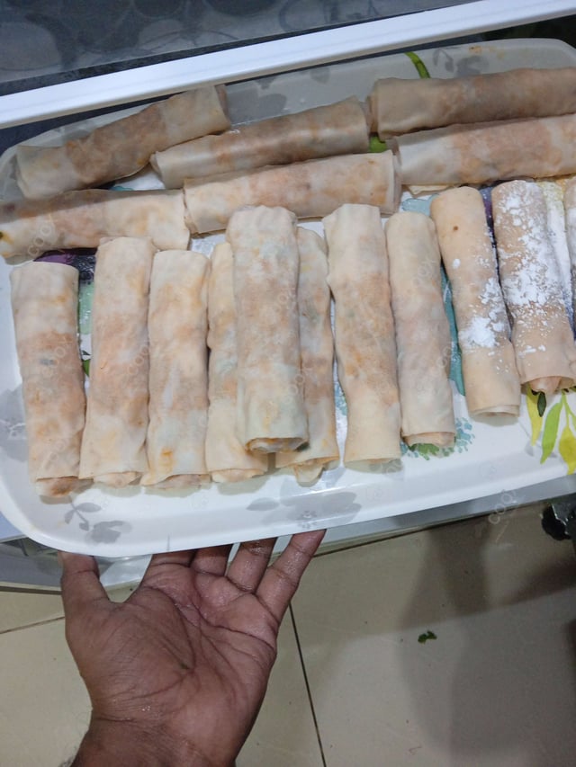 Delicious Veg Spring Rolls prepared by COOX
