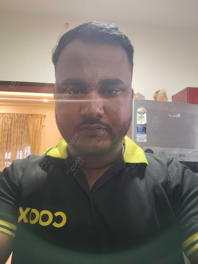 Chef from COOX at bookings. Professional cooks chefs at home