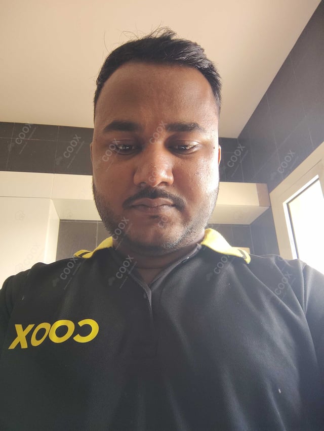 Chef from COOX at bookings. Professional cooks chefs at home