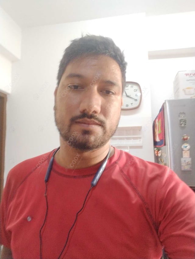 Chef from COOX at bookings. Professional cooks chefs at home