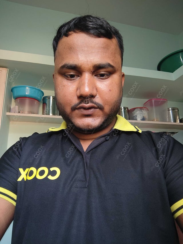 Chef from COOX at bookings. Professional cooks chefs at home