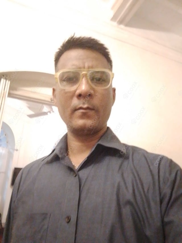 Chef from COOX at bookings. Professional cooks chefs at home