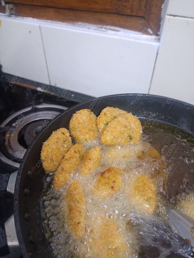 Delicious Veg Cutlets prepared by COOX