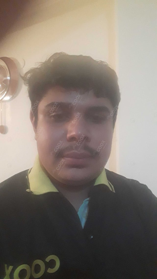 Chef from COOX at bookings. Professional cooks chefs at home