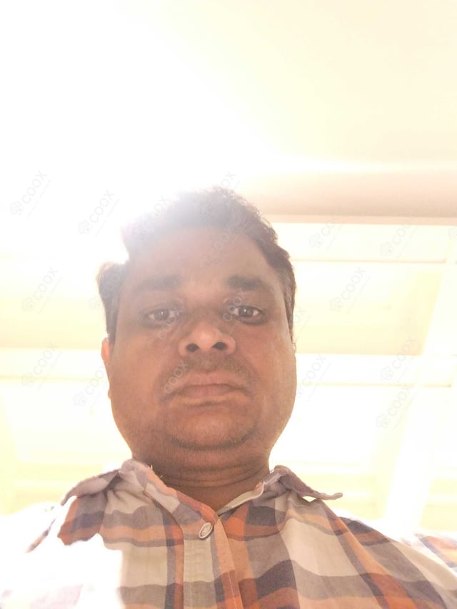 Chef from COOX at bookings. Professional cooks chefs at home