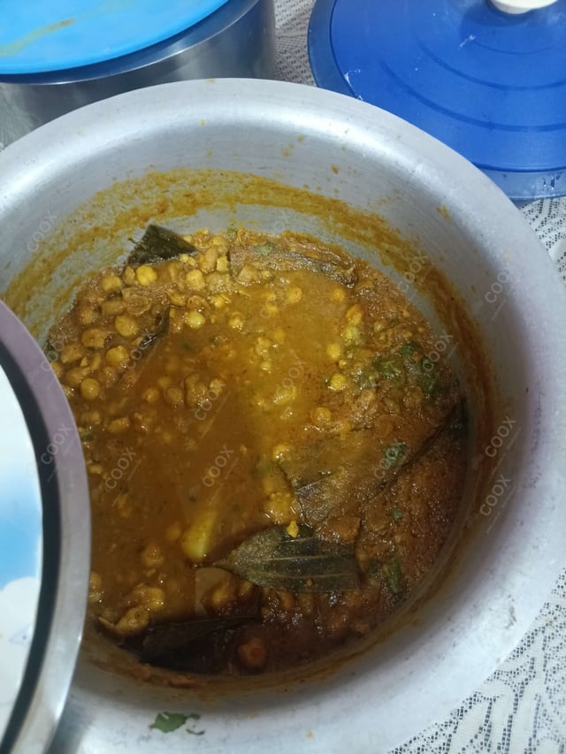 Tasty Chana Bhatura cooked by COOX chefs cooks during occasions parties events at home