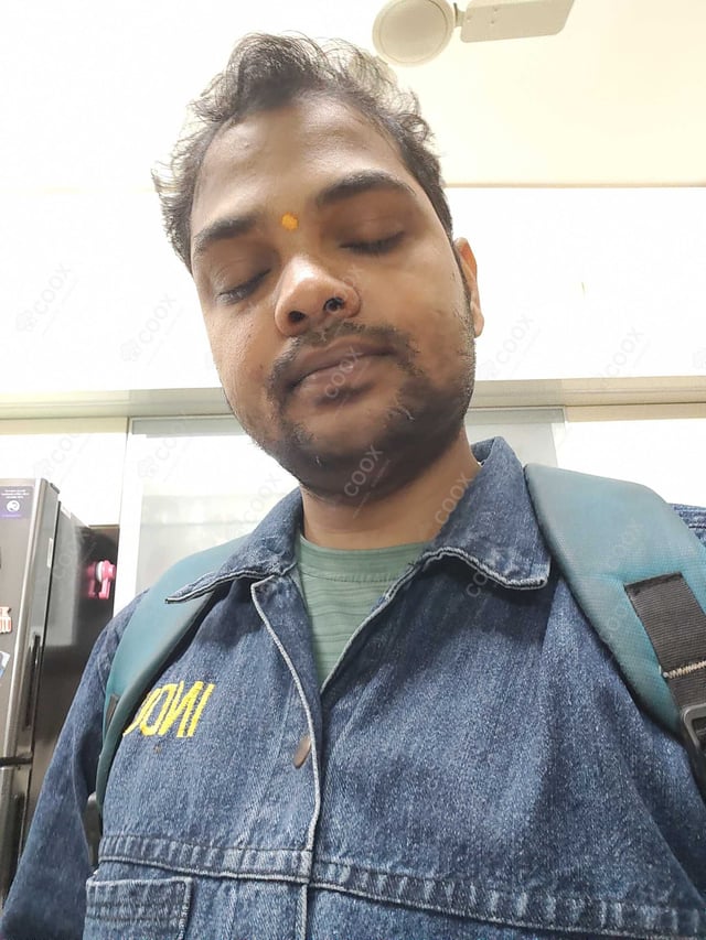 Chef from COOX at bookings. Professional cooks chefs at home