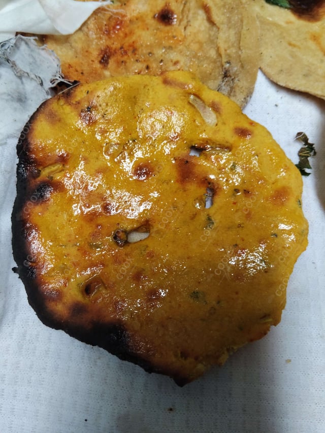 Delicious Makki ki Rotis prepared by COOX