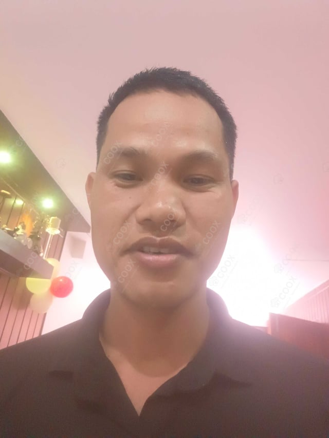 Chef from COOX at bookings. Professional cooks chefs at home