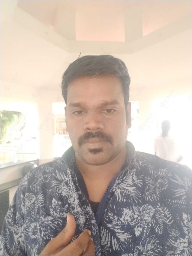 Chef from COOX at bookings. Professional cooks chefs at home