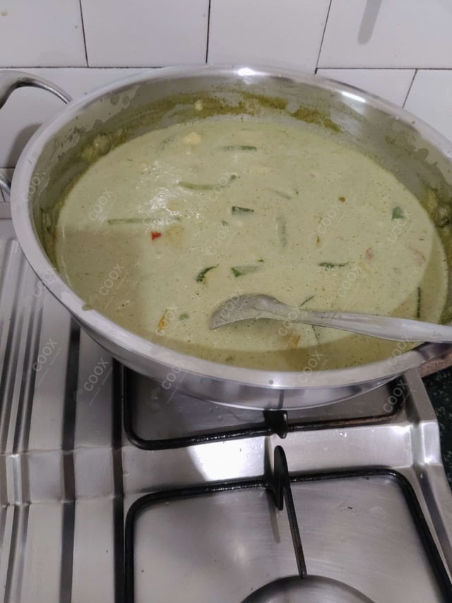 Delicious Green Thai Curry prepared by COOX