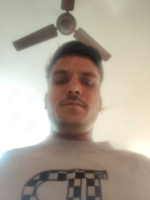 Chef from COOX at bookings. Professional cooks chefs at home