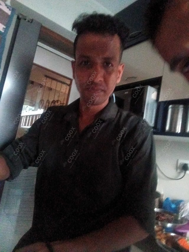 Chef from COOX at bookings. Professional cooks chefs at home