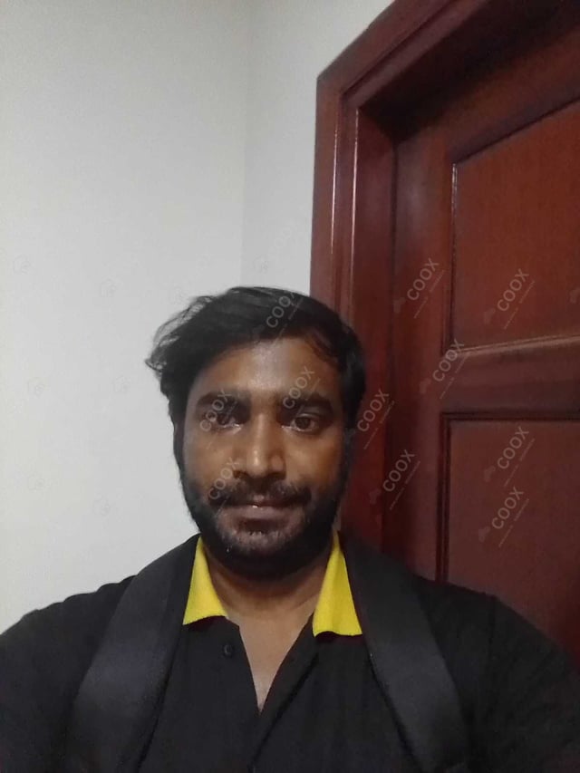 Chef from COOX at bookings. Professional cooks chefs at home