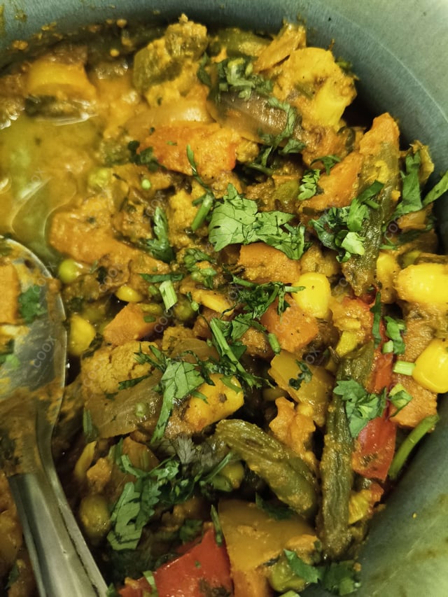 Delicious Veg Jalfrezi prepared by COOX