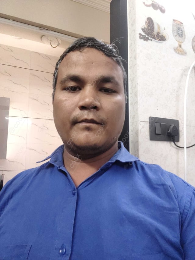 Chef from COOX at bookings. Professional cooks chefs at home