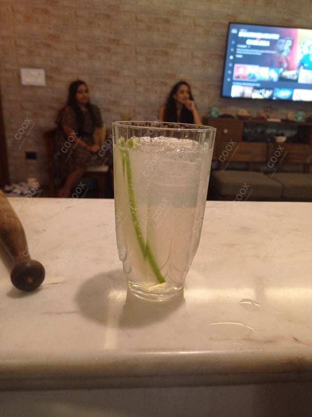 Tasty Elderflower cooked by COOX chefs cooks during occasions parties events at home