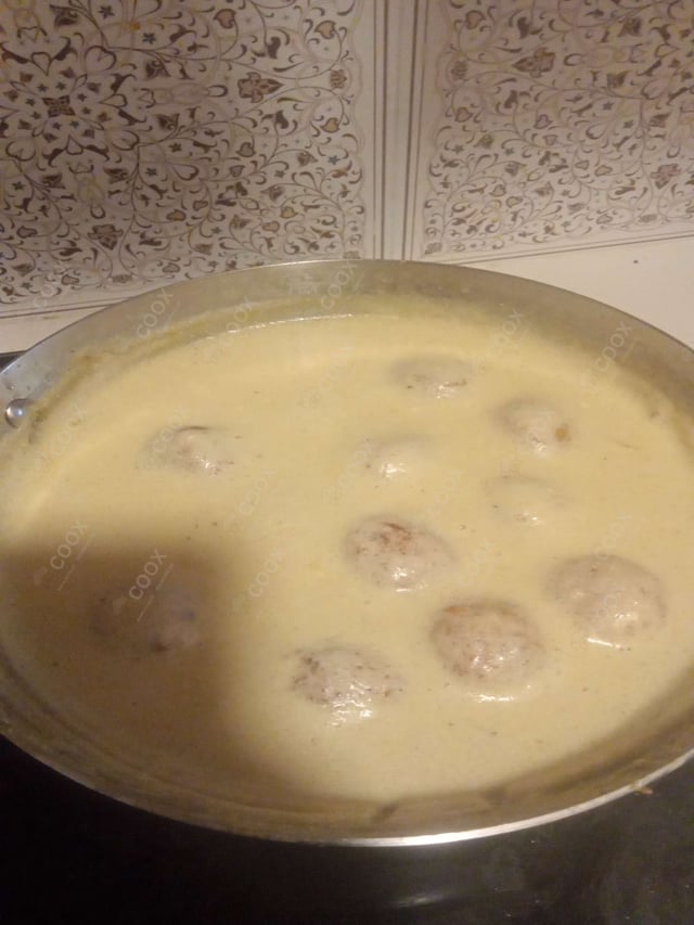 Delicious Malai Kofta (White Gravy) prepared by COOX