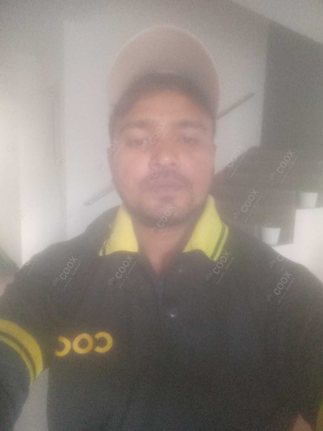 Chef from COOX at bookings. Professional cooks chefs at home