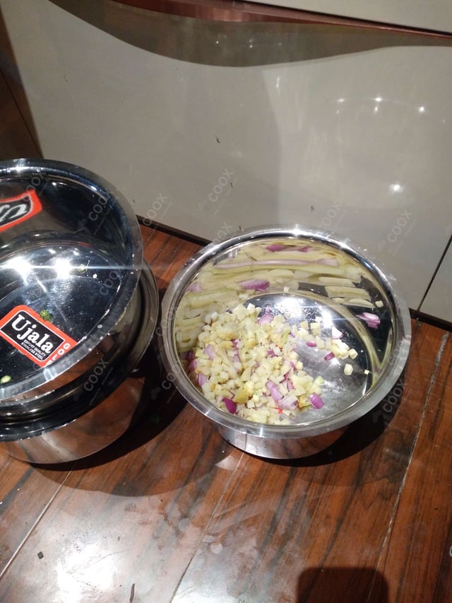 Delicious Mushroom Tikka prepared by COOX