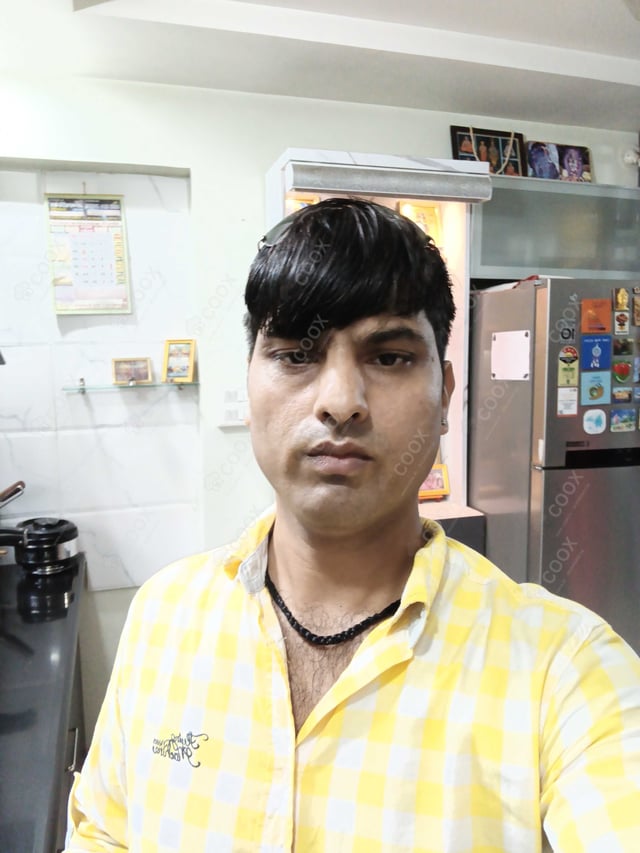 Chef from COOX at bookings. Professional cooks chefs at home