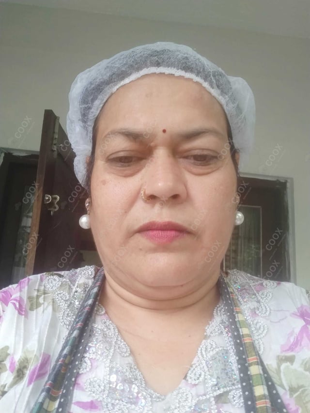 Chef from COOX at bookings. Professional cooks chefs at home