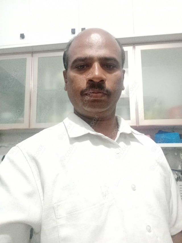 Chef from COOX at bookings. Professional cooks chefs at home