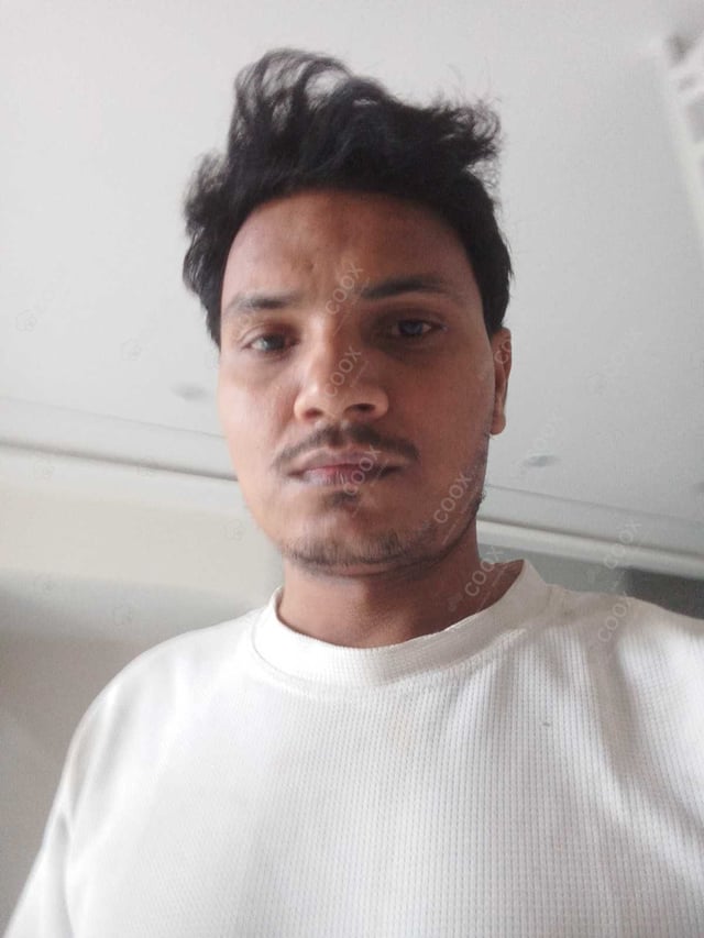 Chef from COOX at bookings. Professional cooks chefs at home