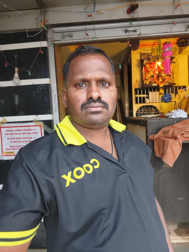 Chef from COOX at bookings. Professional cooks chefs at home