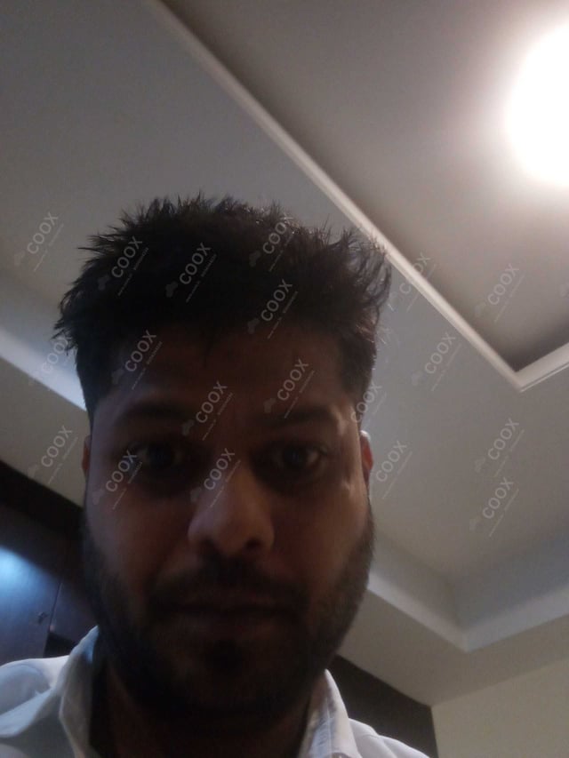 Chef from COOX at bookings. Professional cooks chefs at home