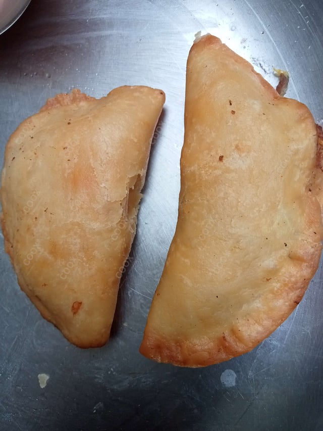 Tasty Veg Empanada cooked by COOX chefs cooks during occasions parties events at home