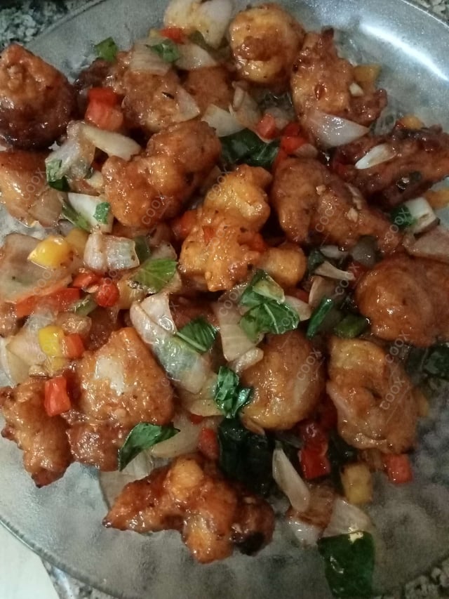 Delicious Thai Basil Chicken prepared by COOX