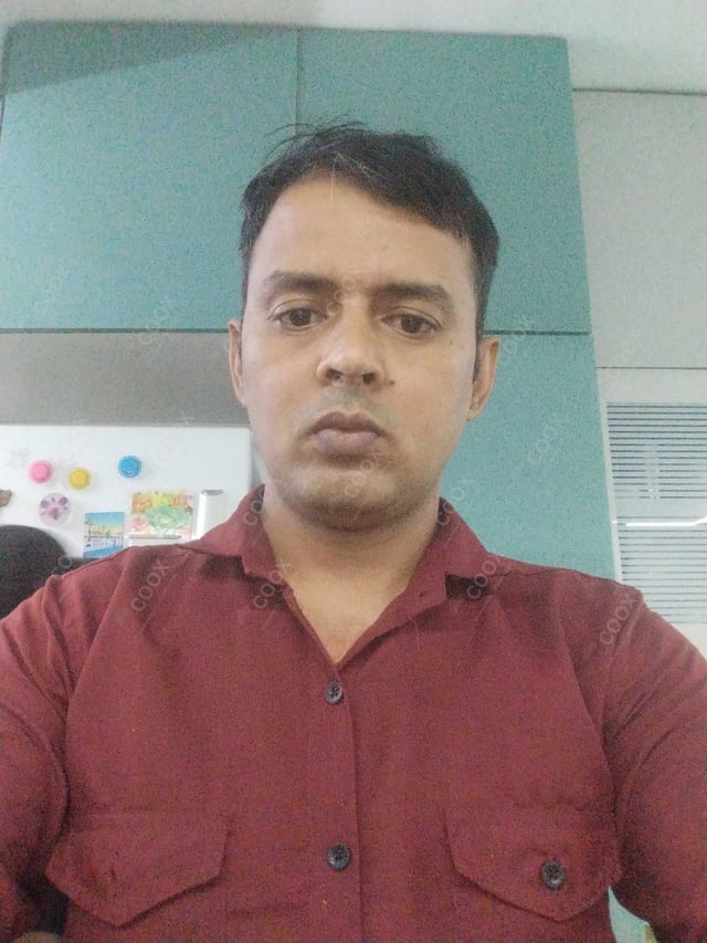 Chef from COOX at bookings. Professional cooks chefs at home