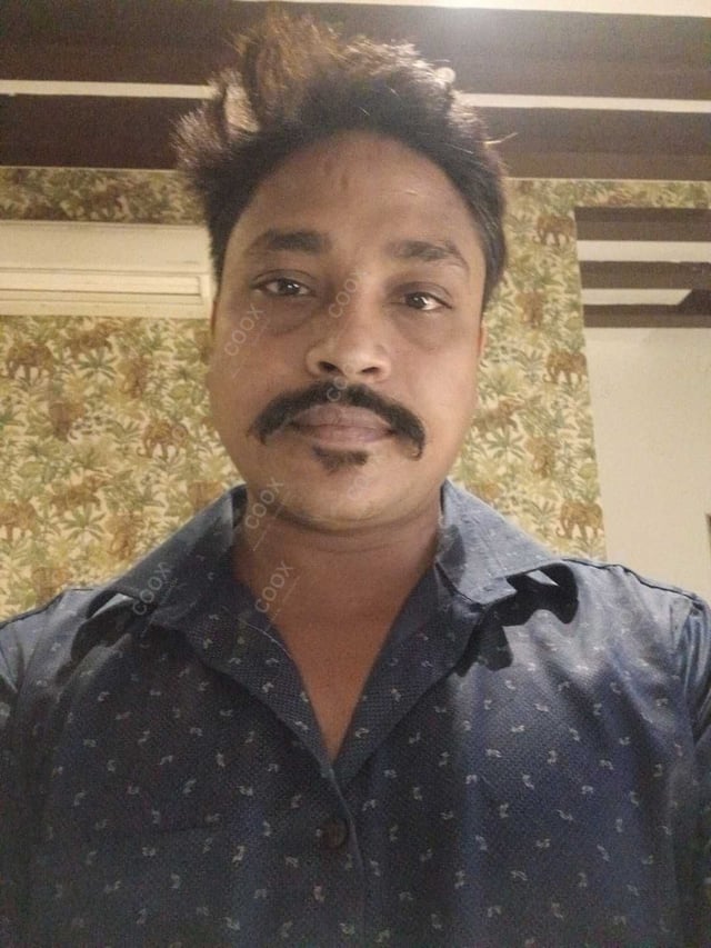 Chef from COOX at bookings. Professional cooks chefs at home