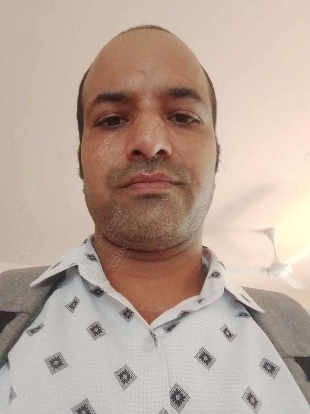 Chef from COOX at bookings. Professional cooks chefs at home