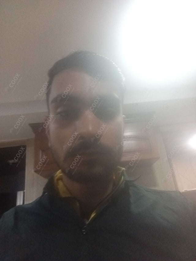 Chef from COOX at bookings. Professional cooks chefs at home