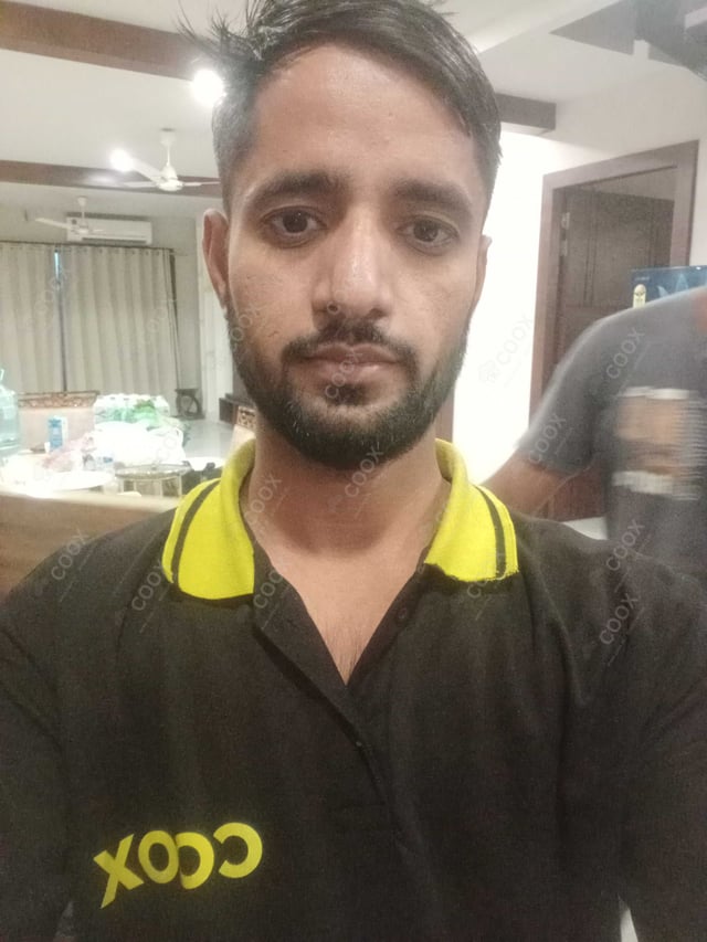 Chef from COOX at bookings. Professional cooks chefs at home