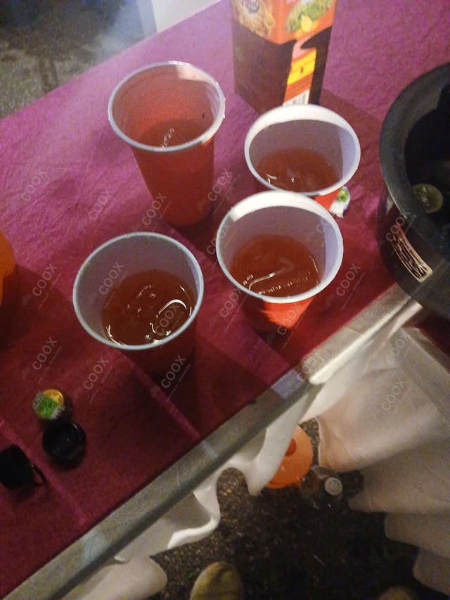 Delicious Regular Soft Drinks, Hard Drinks, Beers, Juices, W prepared by COOX