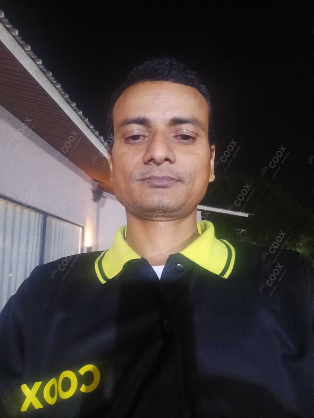 Chef from COOX at bookings. Professional cooks chefs at home