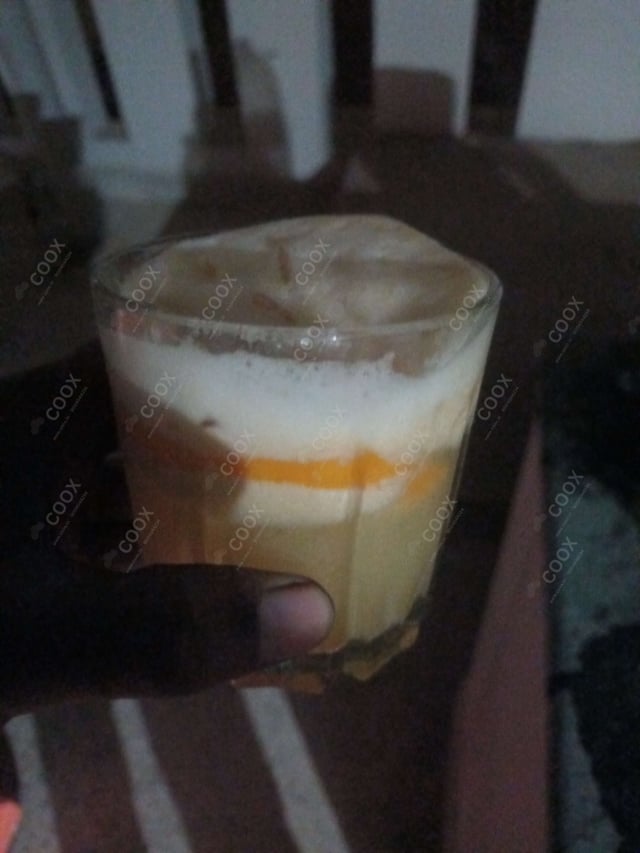 Delicious Whiskey Sour prepared by COOX