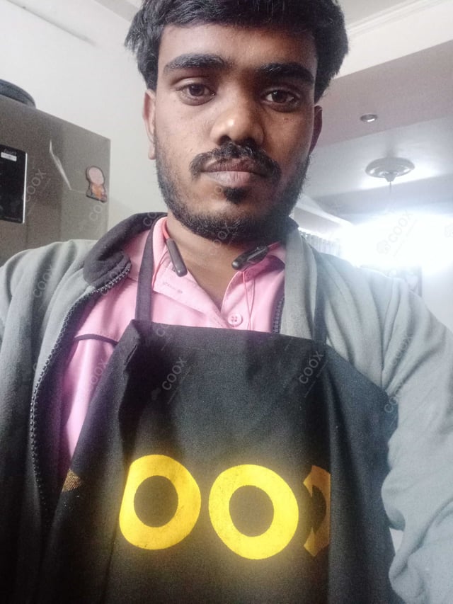 Chef from COOX at bookings. Professional cooks chefs at home