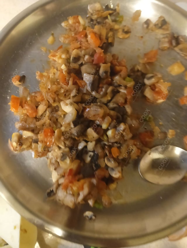 Tasty Lamb Burgers cooked by COOX chefs cooks during occasions parties events at home