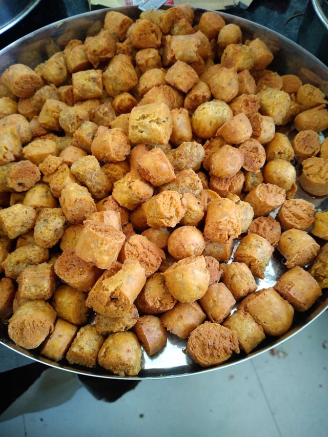 Delicious Gatte ki Sabzi prepared by COOX