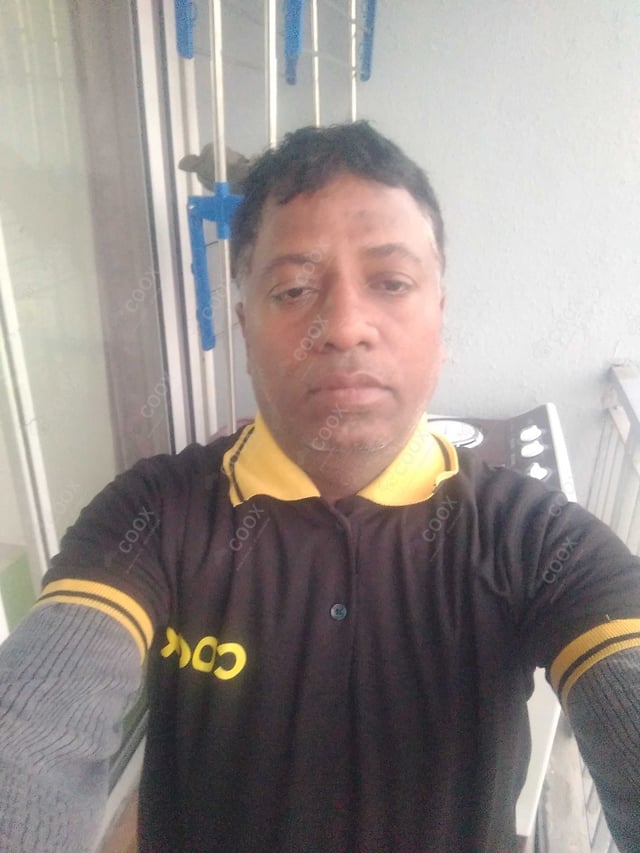 Chef from COOX at bookings. Professional cooks chefs at home