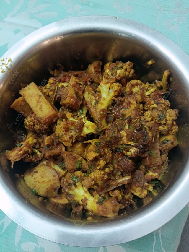 Delicious Aloo Gobhi prepared by COOX