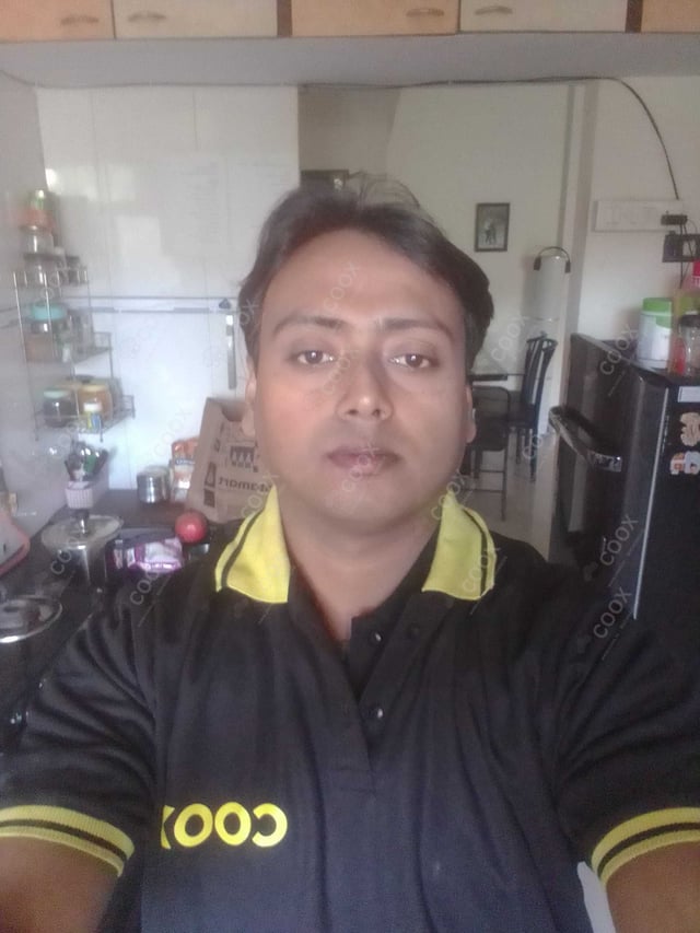 Chef from COOX at bookings. Professional cooks chefs at home