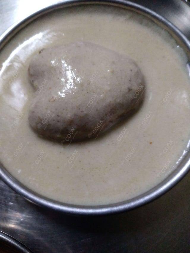 Delicious Malai Kofta (White Gravy) prepared by COOX
